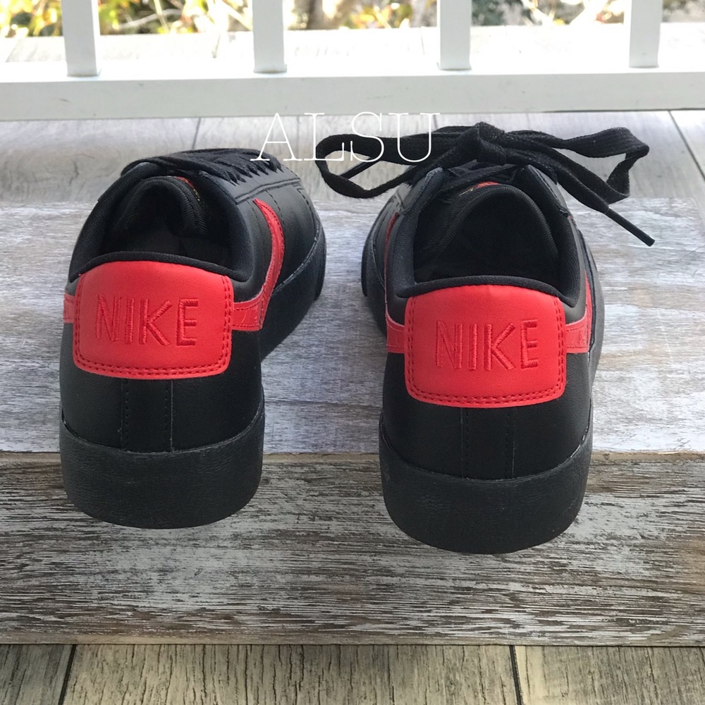 NWT Nike Blazer LowF Black University Red W AUTHEN - Picture 4 of 7